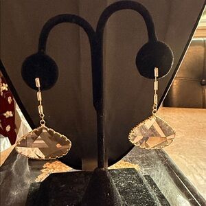 Unusual crystal faceted, light, pink and gold tone pierced earrings w rhinestone